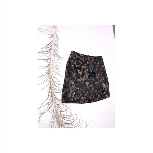 Black Skirt - Picture 2 of 4